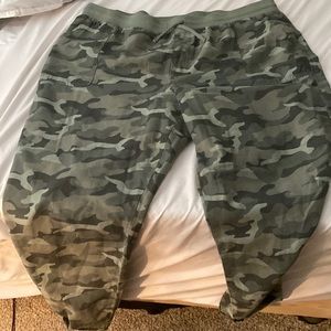 Maurices camo joggers
